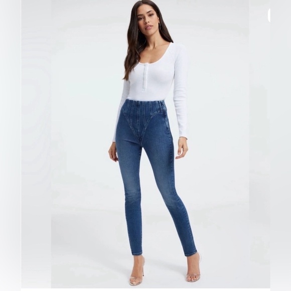 Good American Denim - Good American High Rise Blue Jeans